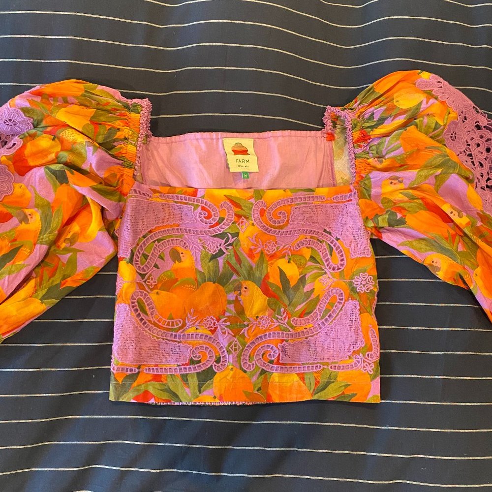 NWOT Farm Rio Mango Macaws Shirt